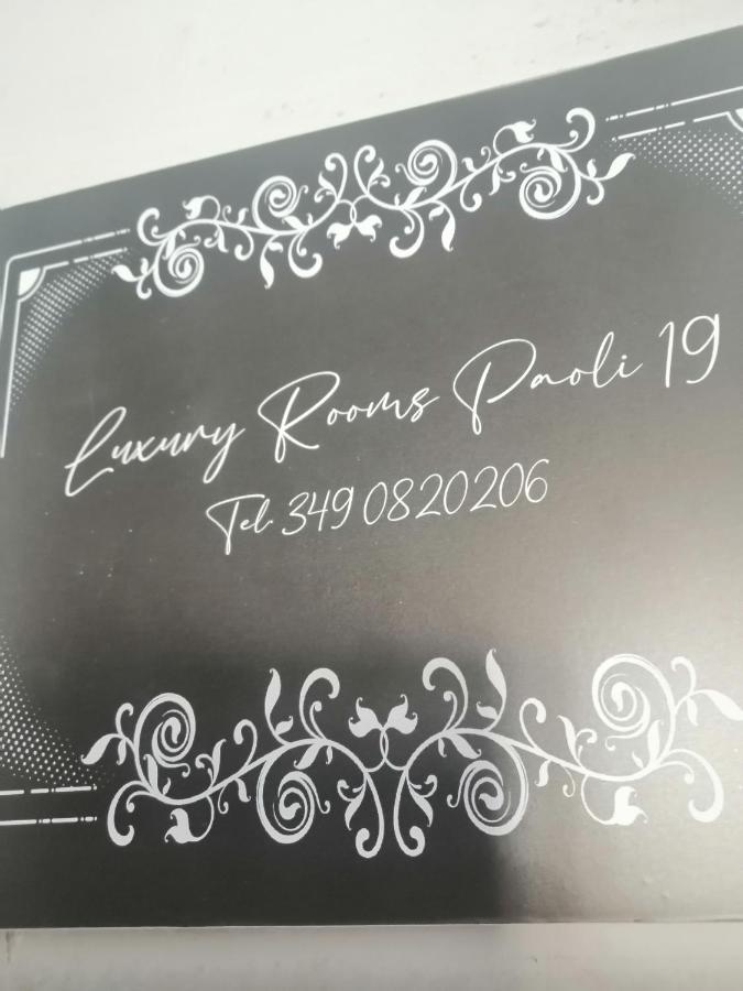 קליארי Luxury Rooms Paoli 19 מראה חיצוני תמונה